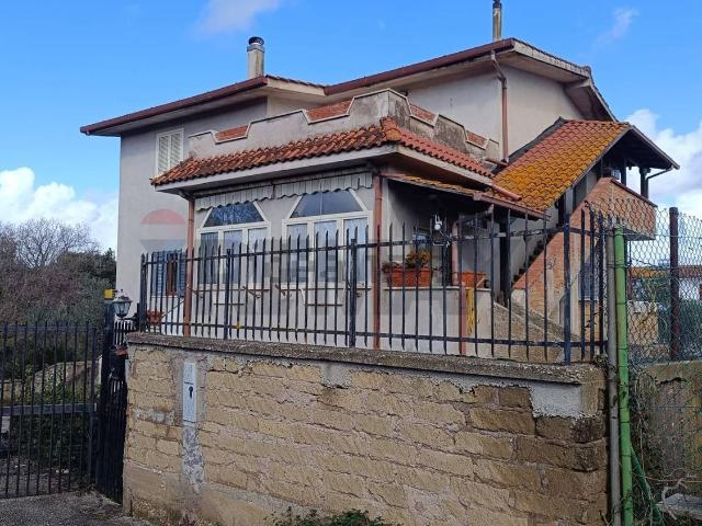 Case e ville in vendita di 321 m²