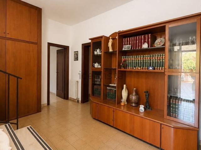 Case e ville in vendita di 321 m² in Strada 50