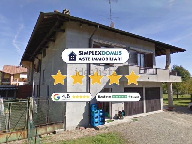 Case e ville in vendita di 323 m² in Via Croce
