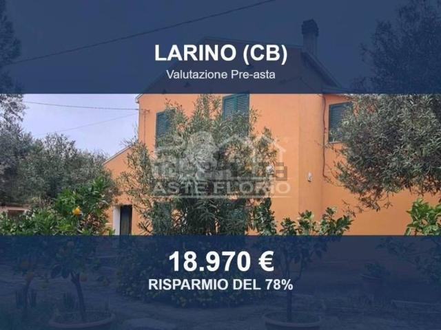 Case e ville in vendita di 325 m² in Contrada Difesa Nuova, 20