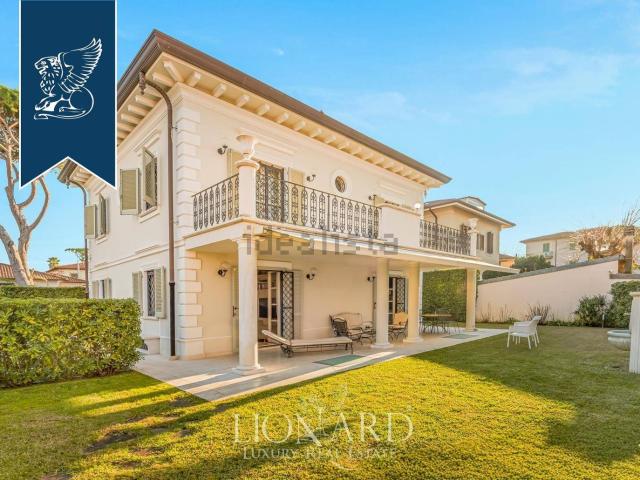 Case e ville in vendita di 326 m²