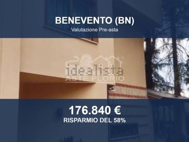 Case e ville in vendita di 327 m² in Via Angelo Mazzoni, 3