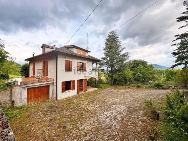 Case e ville in vendita di 328 m²