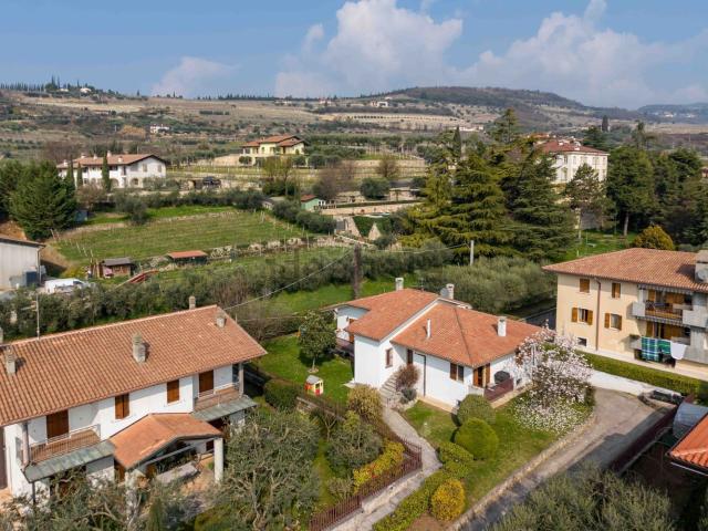 Case e ville in vendita di 328 m² in Piazzetta Arzila, 14