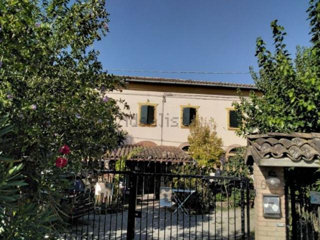 Case e ville in vendita di 329 m² in Strada Senza Nome, 6