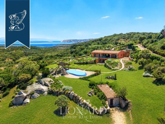 Case e ville in vendita di 330 m²
