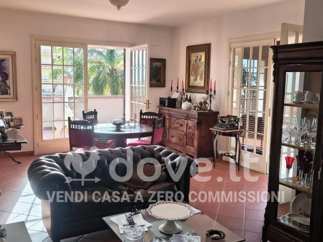 Case e ville in vendita di 330 m²