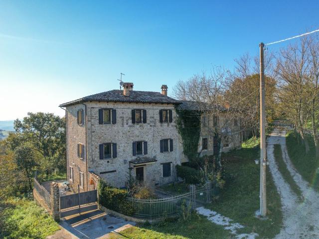 Case e ville in vendita di 330 m²