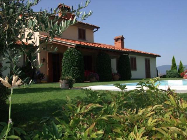 Case e ville in vendita di 330 m²