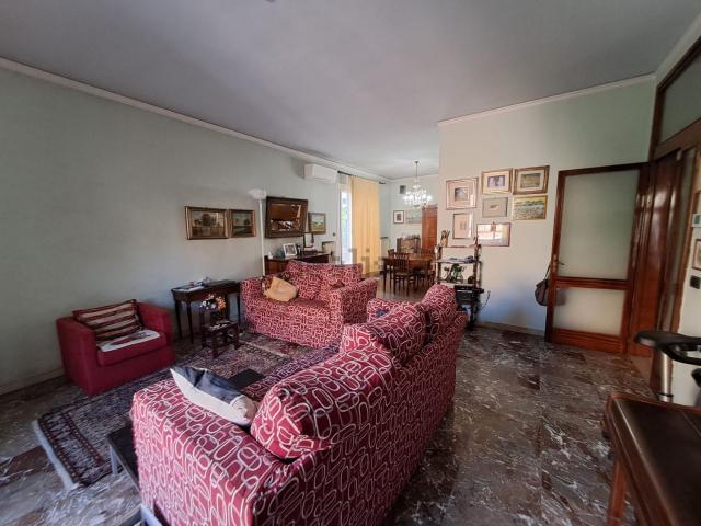 Case e ville in vendita di 330 m² in Via Maggiore