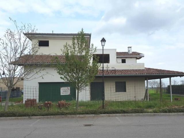 Case e ville in vendita di 330 m² in Via San Antonio Abate