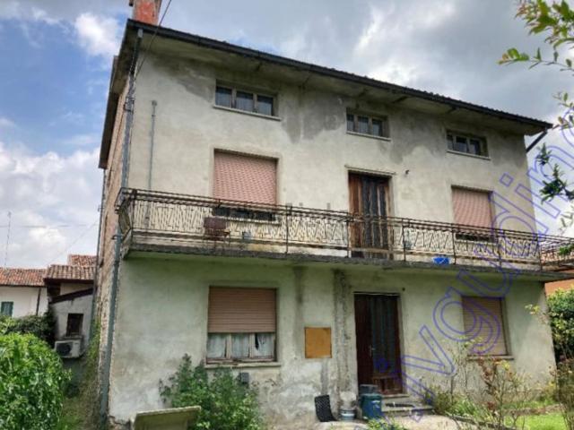 Case e ville in vendita di 331 m² in Via Villa