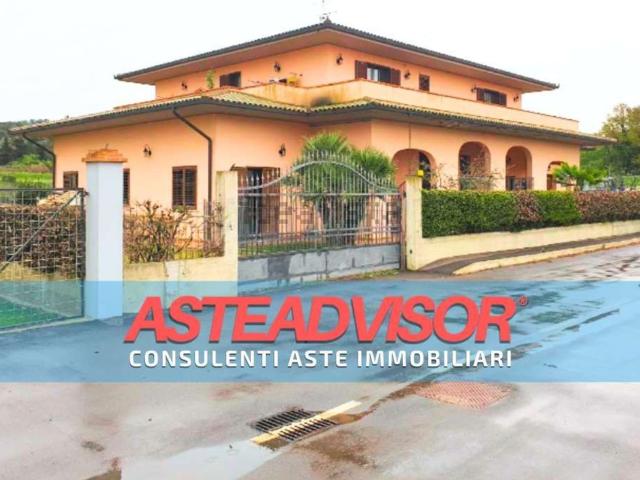 Case e ville in vendita di 331 m² in Strada Provinciale Capalbio
