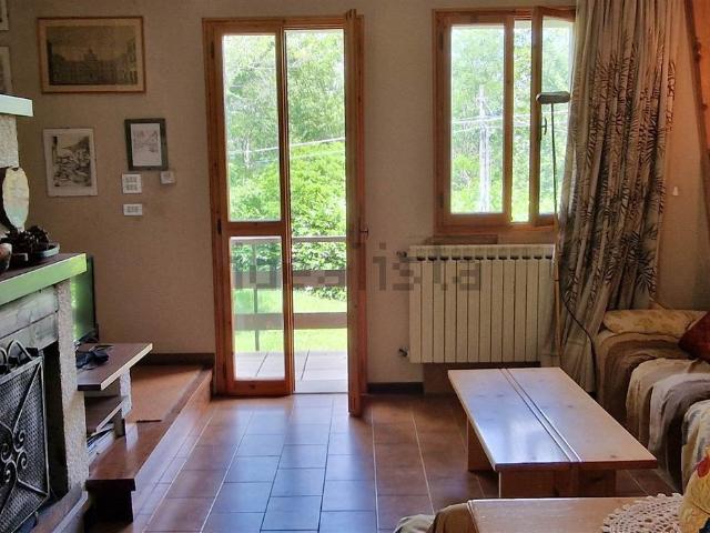 Case e ville in vendita di 332 m²