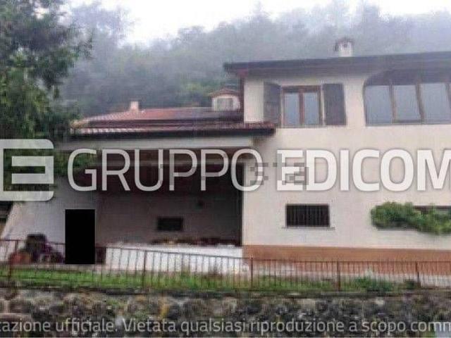 Case e ville in vendita di 334 m² in Località Torrano Chiesa