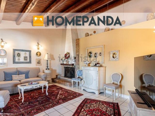 Case e ville in vendita di 335 m² in Via San Luca, 25