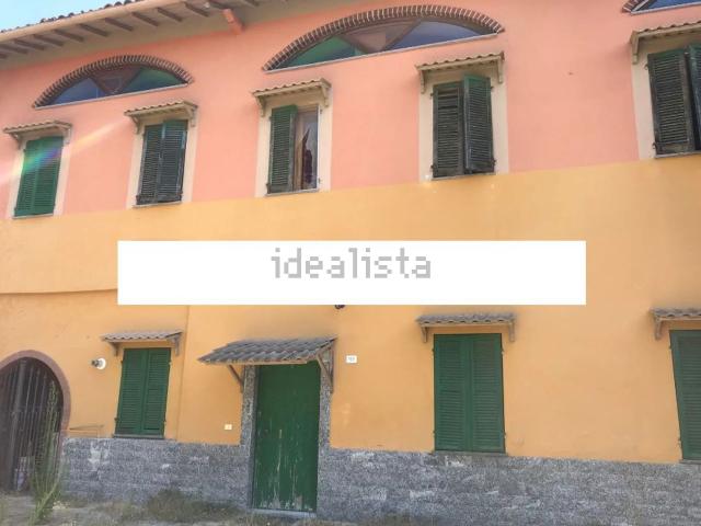 Case e ville in vendita di 335 m² in Via Prielli, 98