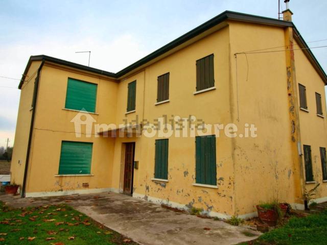 Case e ville in vendita di 335 m² in Via Viasana