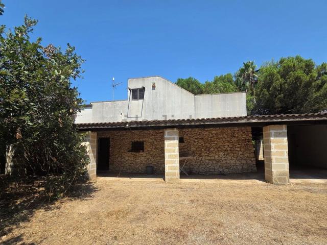 Case e ville in vendita di 336 m² in Contrada Coline