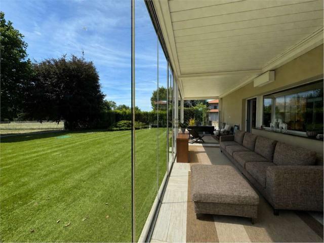 Case e ville in vendita di 337 m²