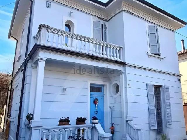 Case e ville in vendita di 338 m²