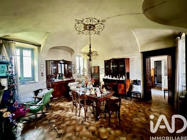 Case e ville in vendita di 339 m² in Via C. Benso Conte di Cavour