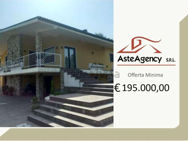 Case e ville in vendita di 339 m² in Contrada Sterparelle, 18