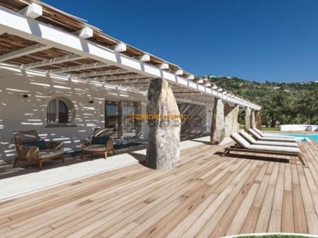 Case e ville in vendita di 34000 m²