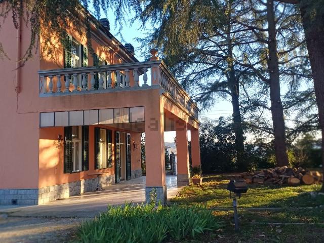Case e ville in vendita di 340 m²