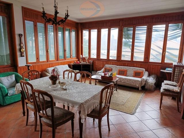 Case e ville in vendita di 340 m² in Via Isonzo