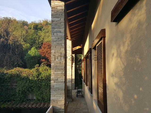 Case e ville in vendita di 340 m² in Via Italia, 7