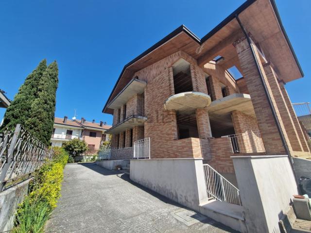 Case e ville in vendita di 340 m² in Via Niccolò Paganini