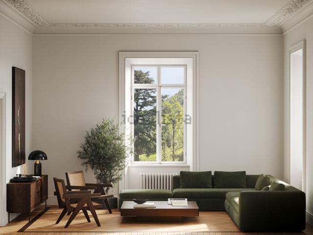 Case e ville in vendita di 340 m² in Via per Bellagio, 46