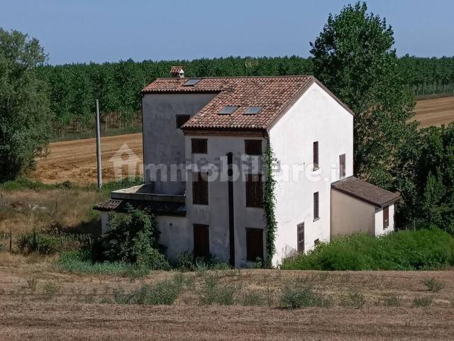Case e ville in vendita di 342 m² in Via S.Mongini