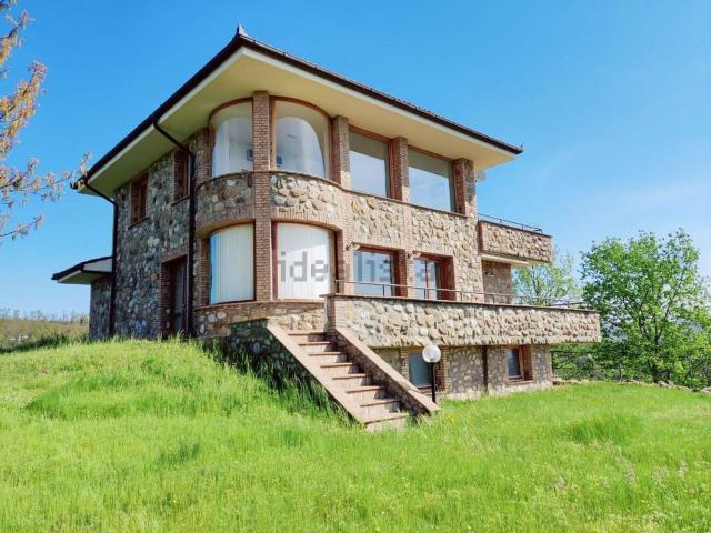 Case e ville in vendita di 342 m² in Strada Senza Nome