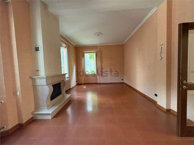 Case e ville in vendita di 345 m²
