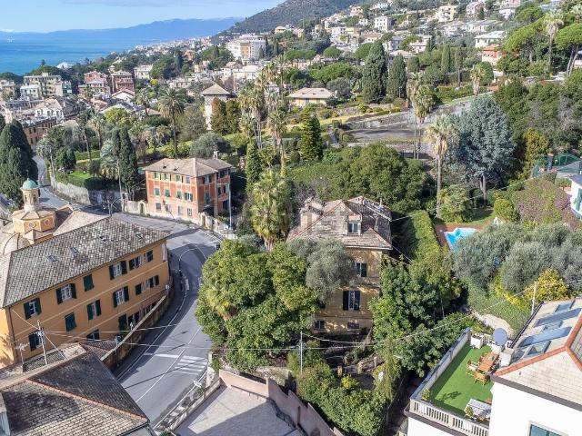 Case e ville in vendita di 345 m² in Via Aurelia, 56