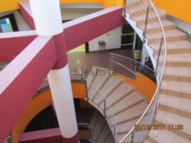 Case e ville in vendita di 345 m² in Via degli Aceri