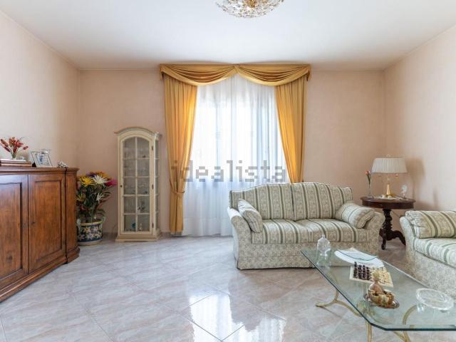 Case e ville in vendita di 345 m² in Via del Bosco