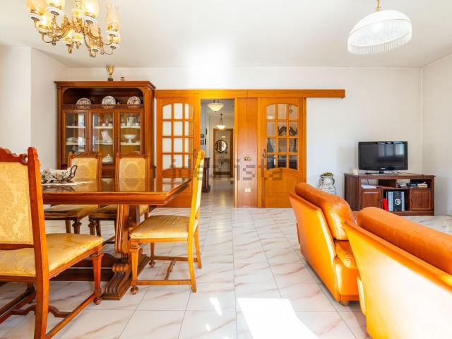 Case e ville in vendita di 345 m² in Via Pindemonte