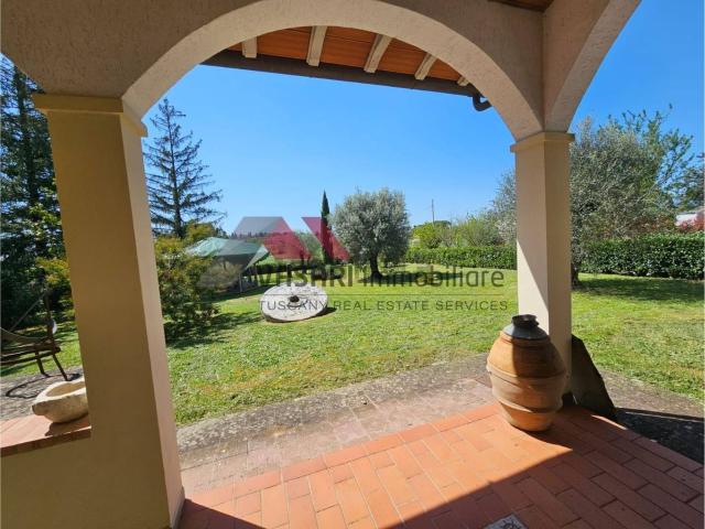 Case e ville in vendita di 345 m² in Località Libbia, 56