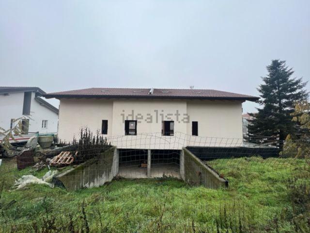 Case e ville in vendita di 345 m² in Strada Laverdina, 4