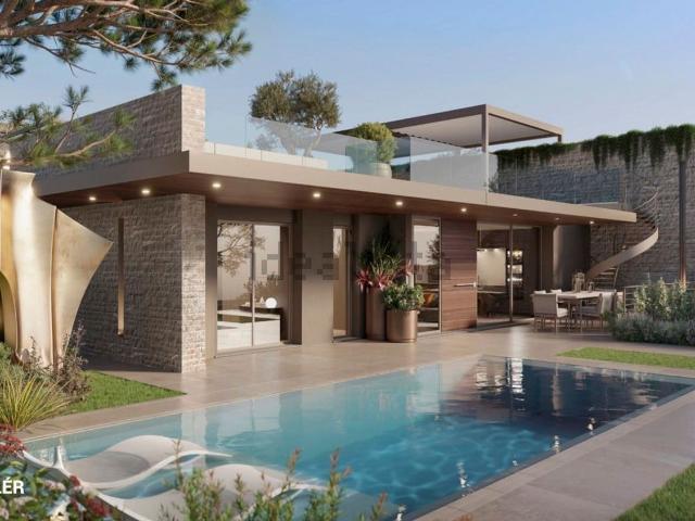 Case e ville in vendita di 345 m² in Strada Rondinelli