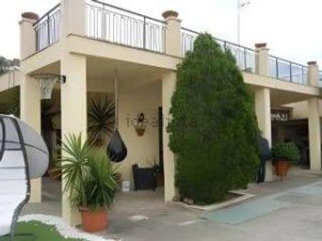 Case e ville in vendita di 346 m² in Contrada Casalotto