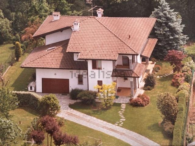 Case e ville in vendita di 349 m²