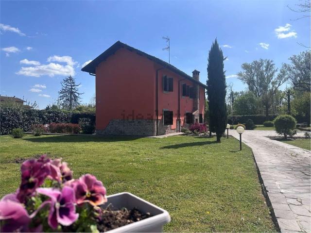 Case e ville in vendita di 349 m² in Strada Cascine Barbavara
