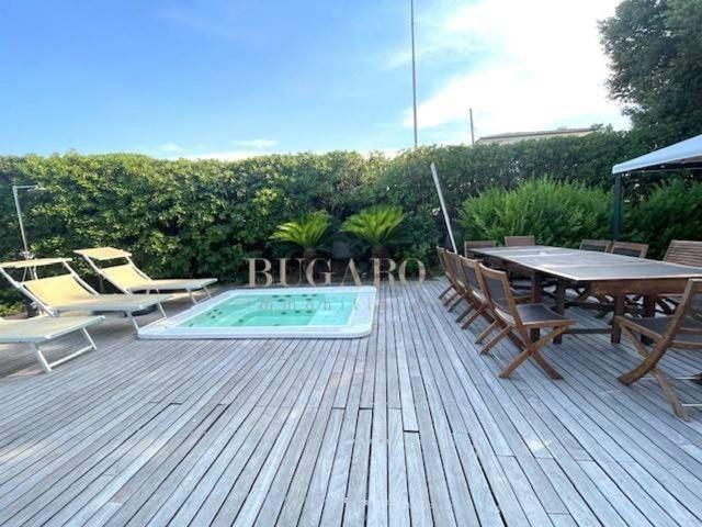 Case e ville in vendita di 350 m²