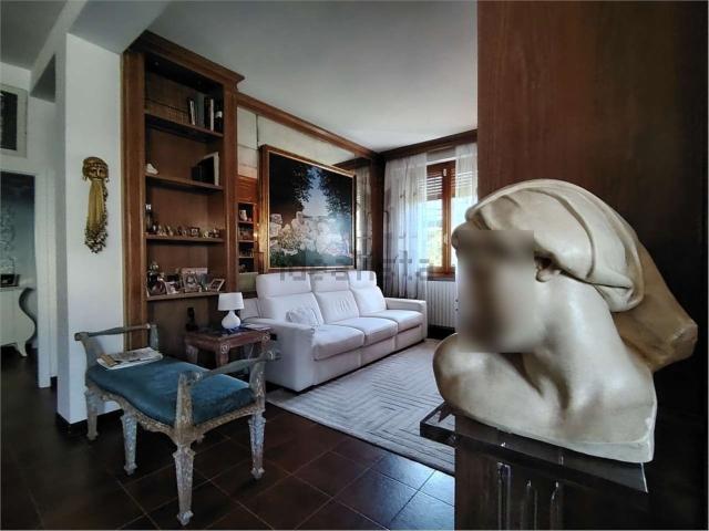 Case e ville in vendita di 350 m²