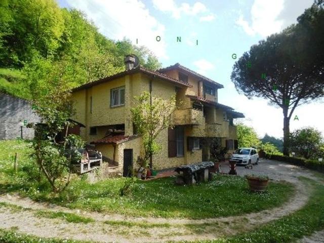 Case e ville in vendita di 350 m²