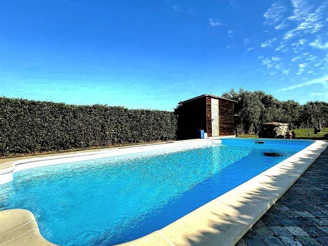 Case e ville in vendita di 350 m²